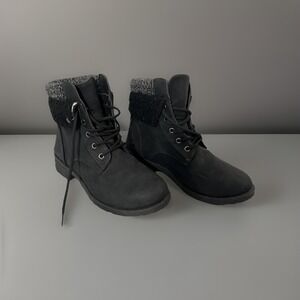 CHARLES ALBERT LADIES BLACK CREW ANKLE SUEDE CUFF  BOOTS SIZE 8 MEDIUM‎